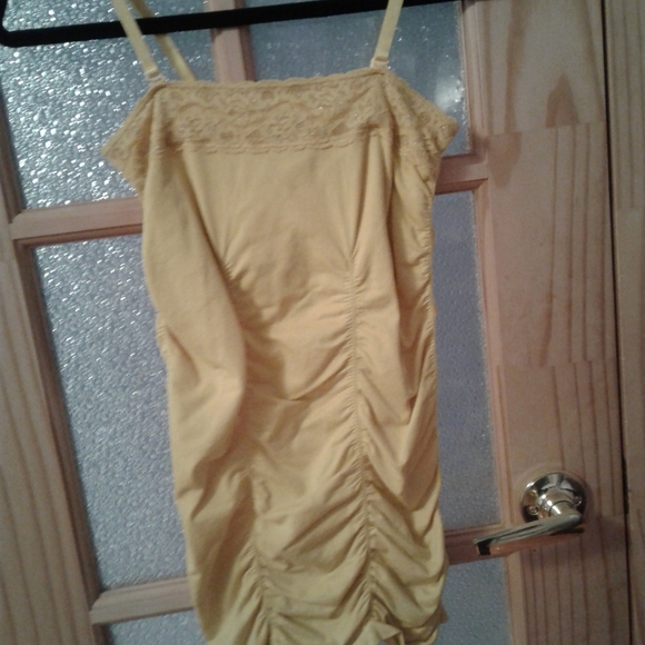 YELLOW GUESS TOP - Picture 2 of 2